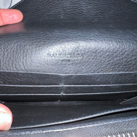 Authentic Balenciaga wallet - Picture 6 of 11